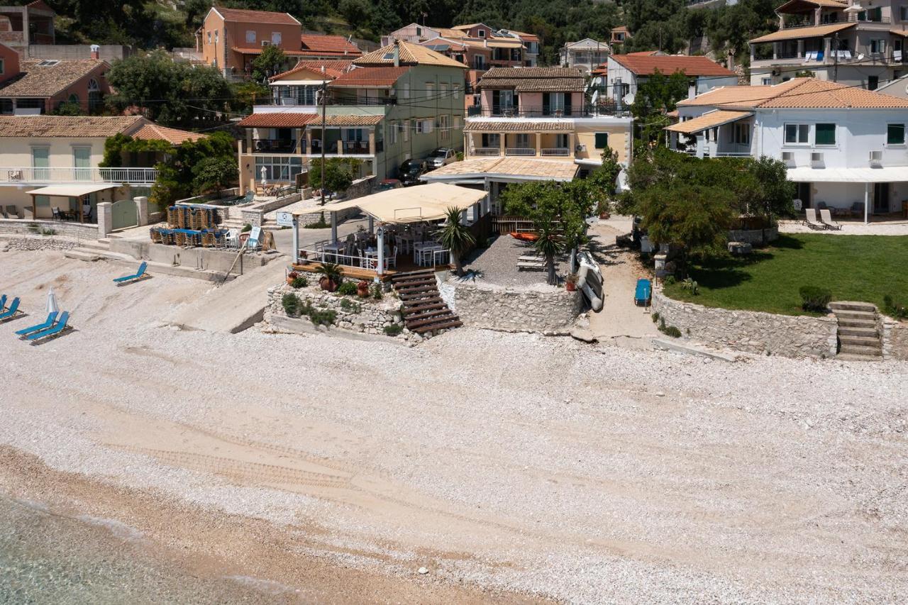 Salt & Sun Apartments By Konnect, At Kaminaki Beach Niszáki Kültér fotó